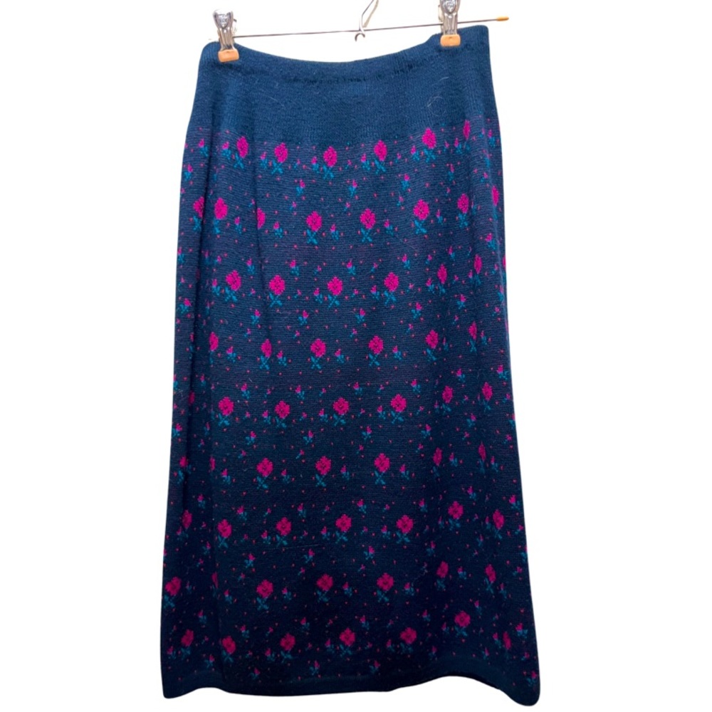 Vintage knit floral midi skirt